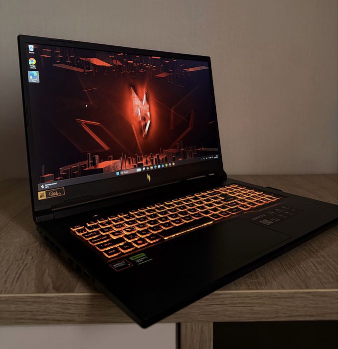 Acer Nitro V17 AI 17.3 FHD 144Hz Ryzen 7 260 32/512GB RTX 5070