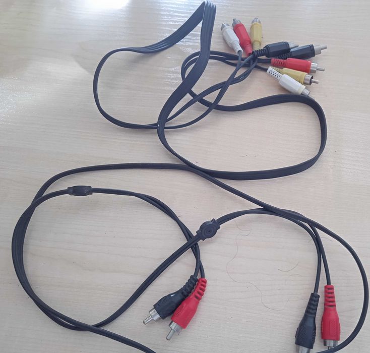 Відеомагнітофон Panasonic + відеокасети до нього