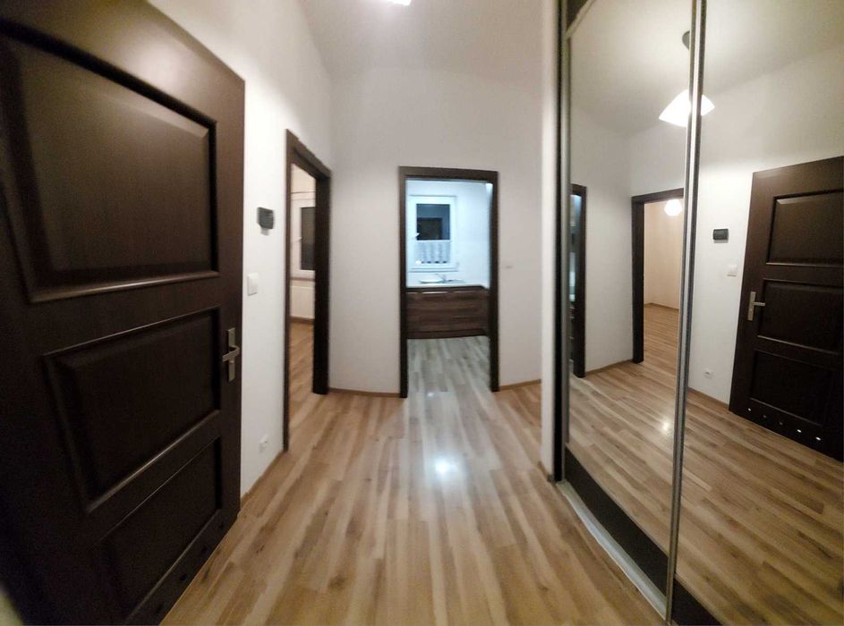 Wynajmę mieszkanie 2 pokoje osobna kuchnia miejsce parkingowe komórka lokatorska