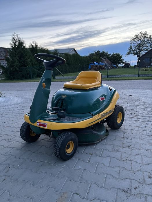 Kosiarka ciągniczek traktorek do trawy Yard Man