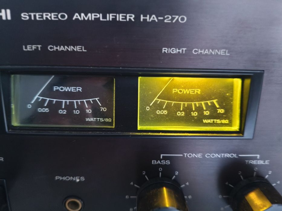 Hitachi HA-270 wzmacniacz stereo