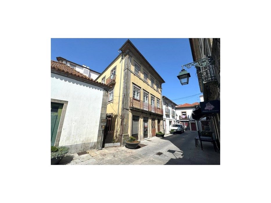 Loja para arrendamento no Centro Histórico de Viana do Castelo