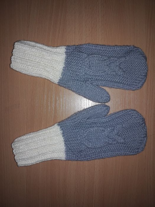 Теплі в‘язані рукавиці