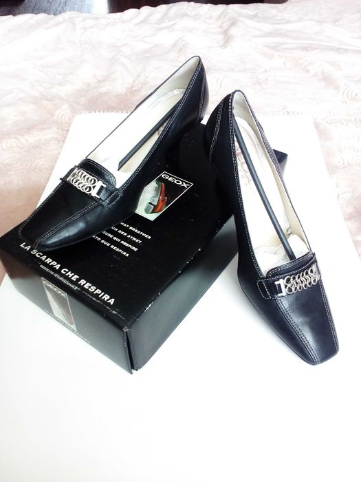 Замечательные женские туфли GEOX из кожи, Италия , в упаковке