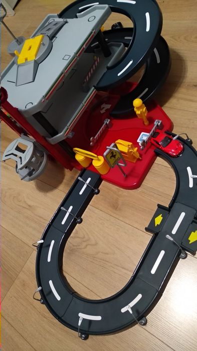 burado ferrari 3 уровня с лифтом парковка гараж