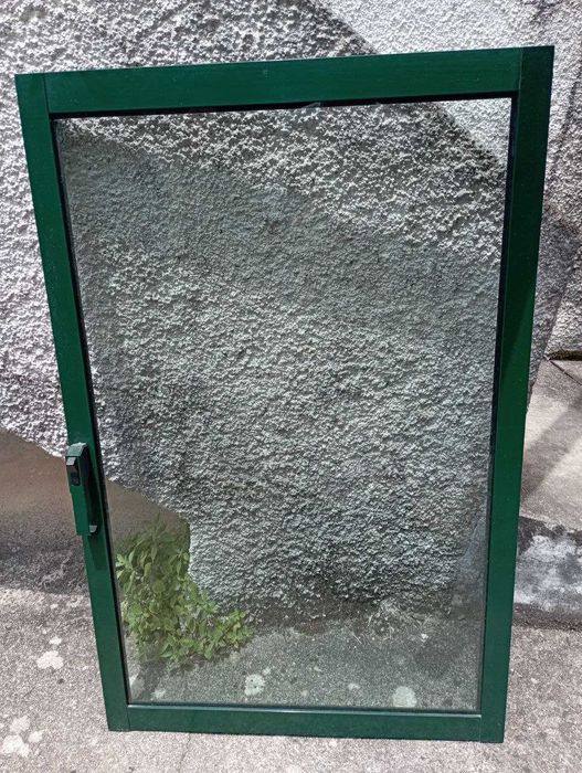 Janelas e portas de alumínio usadas Bom estado