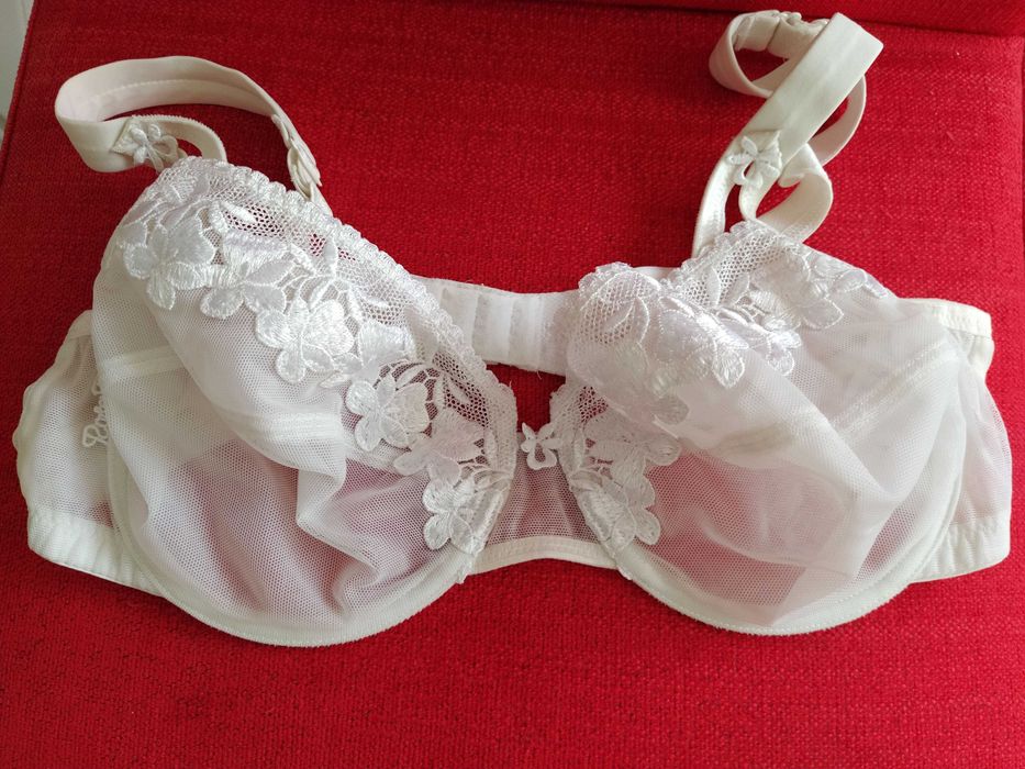 Soutien branco rendado Rosa Faia tamanho 85-C