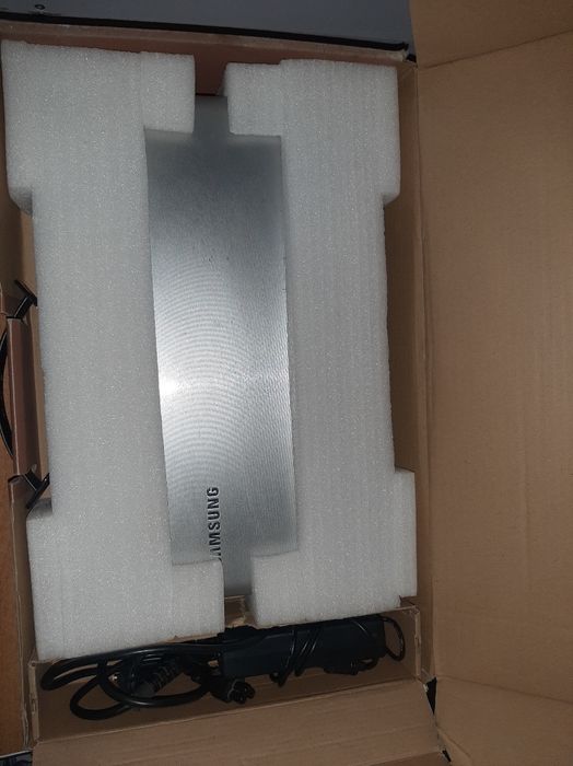 Ноутбук samsung RV518