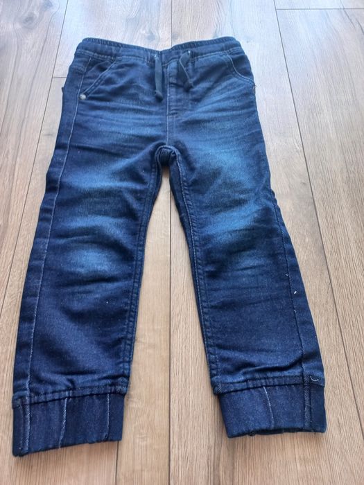 Spodnie jeansowe dla chłopca