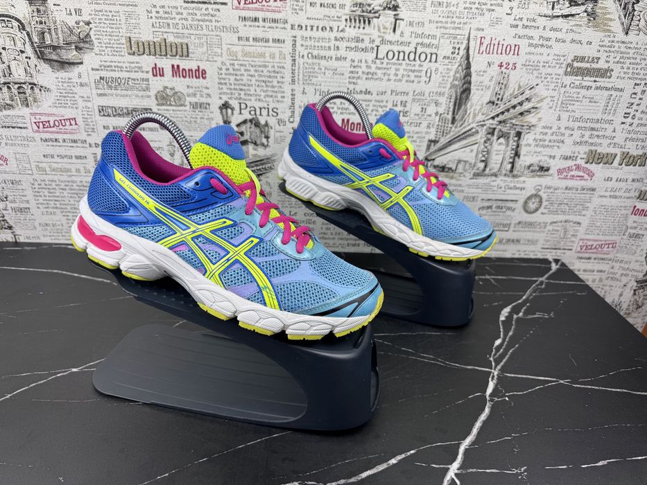 Кроссовки Asics GEL-CUMULUS 16 Розмір 40 / Original Взуття