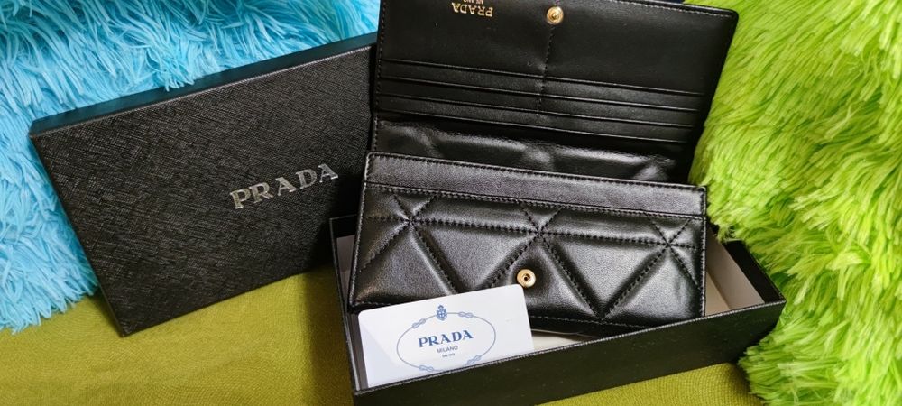 Жіночий гаманець Pradа