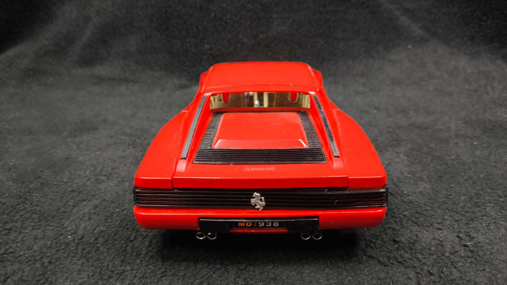 Модель авто 1:18 Ferrari TesteRossa 1984 (Bburago Italy)