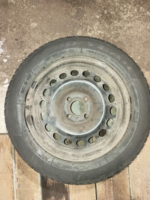 Резина 185- 65 R15 лето