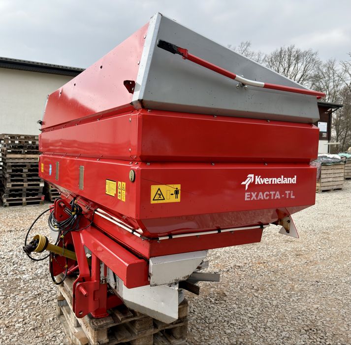 Rozsiewacz nawozów Kverneland Exacta TL  waga, 3000L, komputer