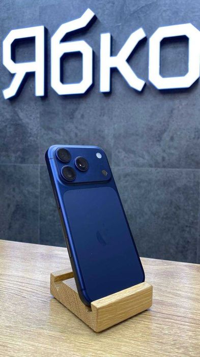 Iphone 17 Pro 256 Gb Deep Blue від "Ябко" (б\в, Хороший стан)