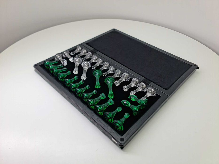 Шахматы из стекла, стеклянные. Шахи зі скла, скляні. Дизайн под заказ.