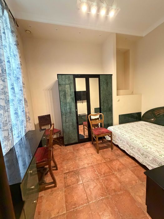 Оренда квартири/офісу в центрі Києва — вул. Тарасівська, 6 | 70 м²