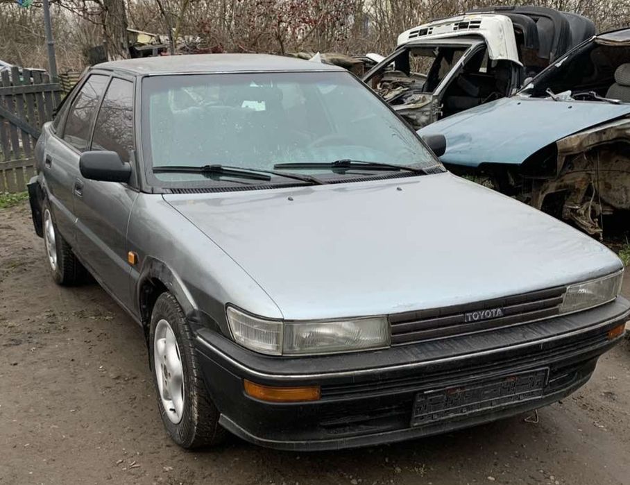 Запчасти Toyota corolla е90