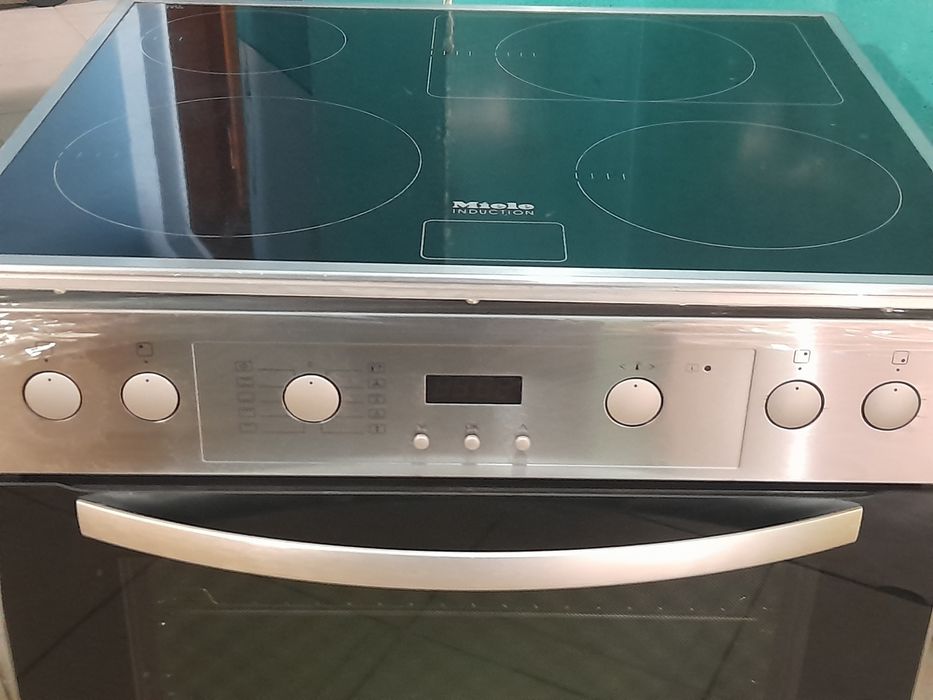 Духовка забудова*MIELE*+поверхня індукція.