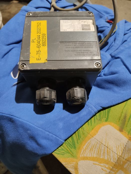 Skrzynka zaciskowa stahl 8118 / 122