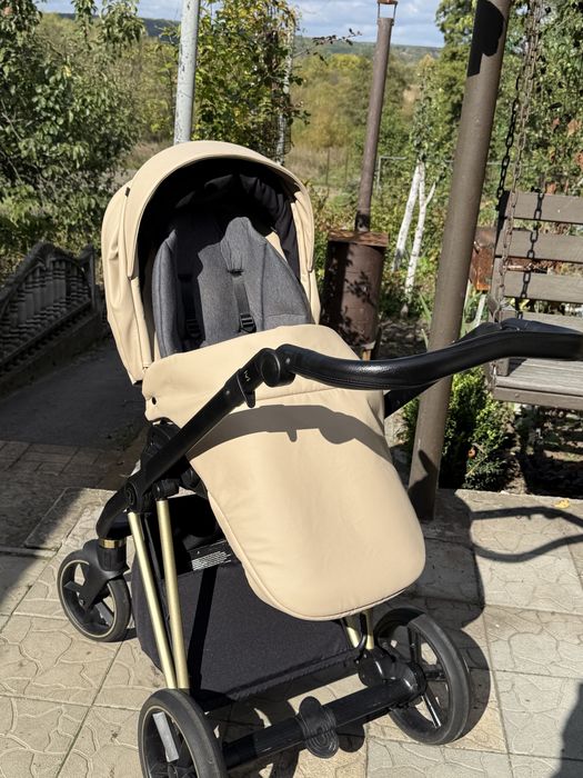 Коляска Roan Ivi 2.0 3в 1
