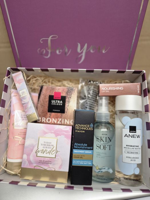 Gotowy zestaw kosmetyków avon