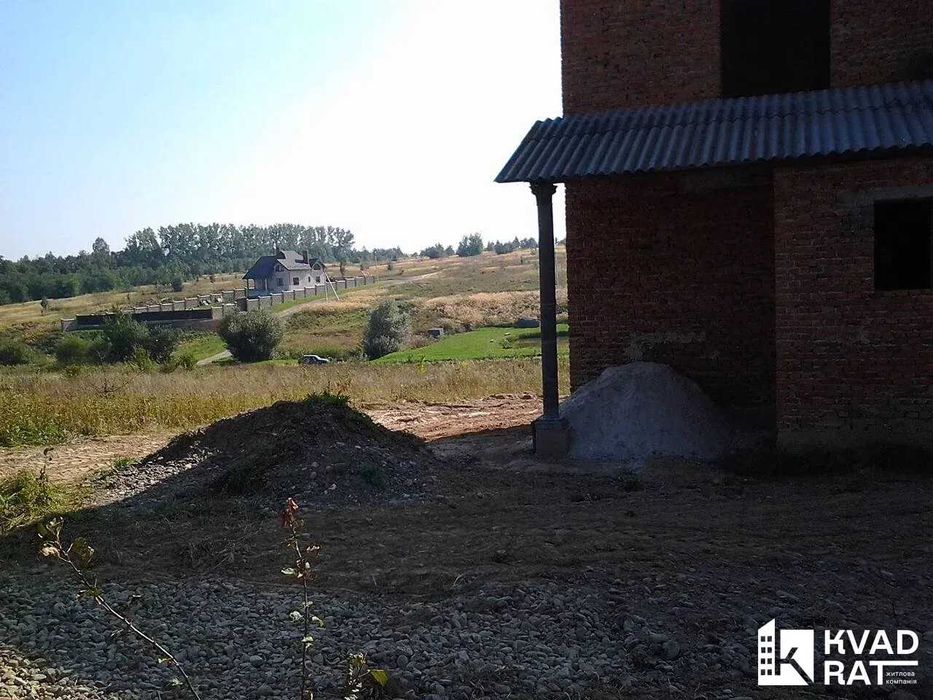 Продаж 2-поверхового будинку з гаражем та ділянкою ! 184 м2