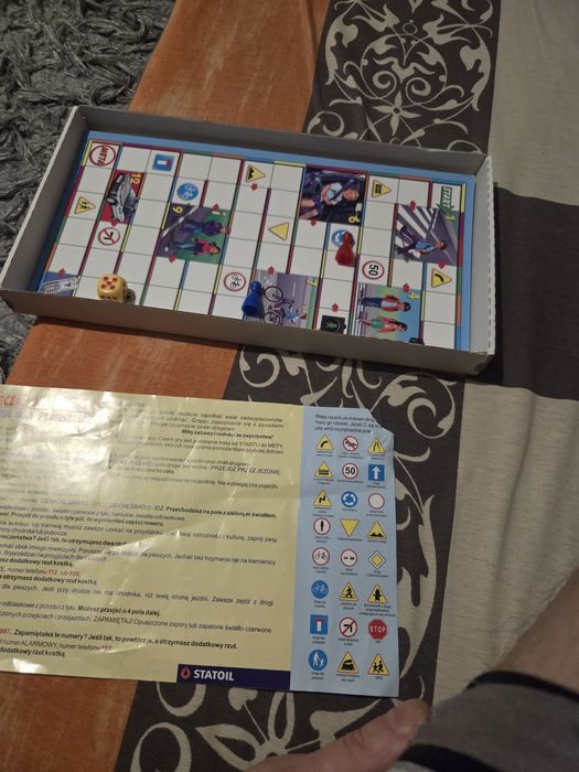 Gra Węże i drabiny oraz Jesteśmy bezpieczni na drodze.