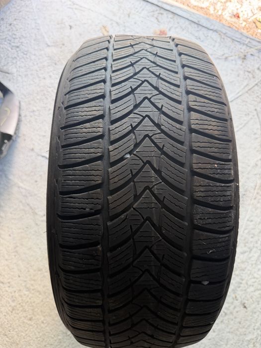 Продам Debica Frigo HP2 235/45 R18