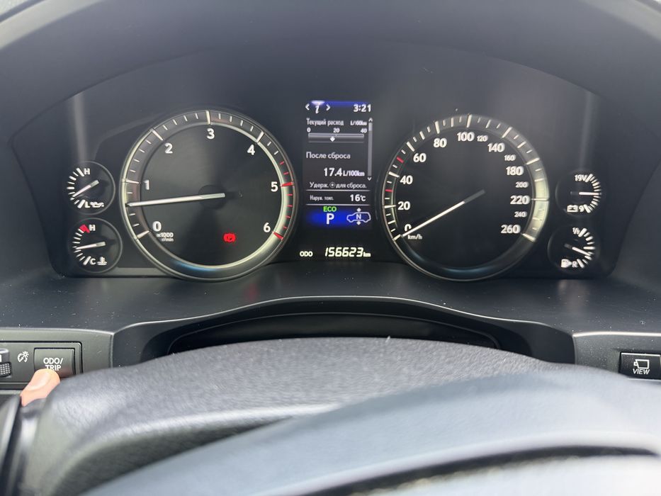 Lexus lx 450 2019 рік