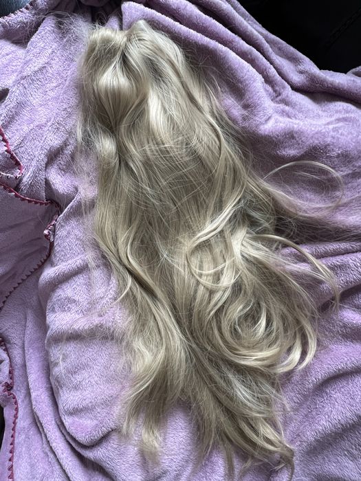 Продам світлу перуку