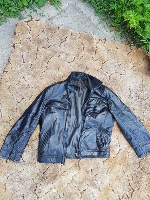 Продам кожаную куртку