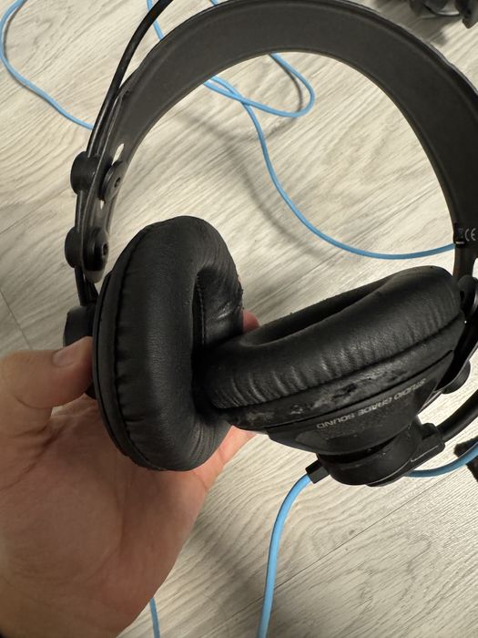 Игровые наушники aoc, roccat