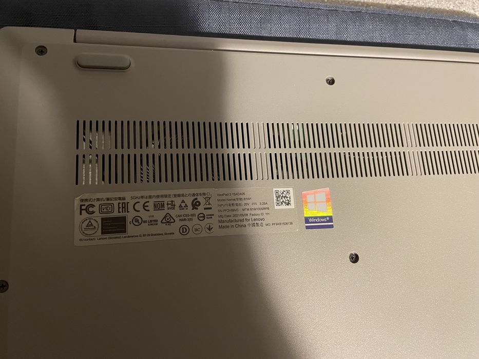 Lenovo IdePad 3 jak nowy