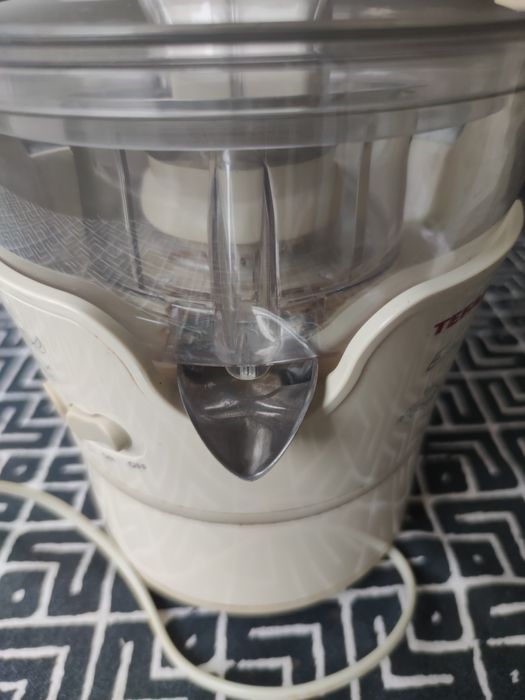 Máquina de sumos Tefal437319390788341764