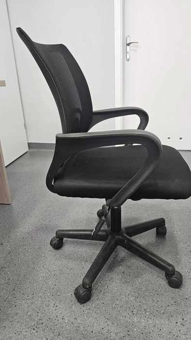 Krzesła biurowe obrotowe