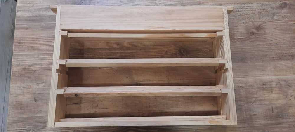 Прививочна рамка для виводу маток