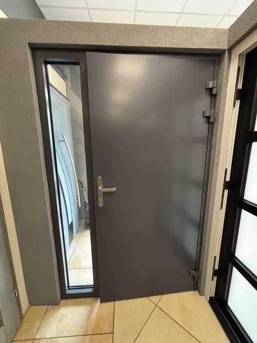 Drzwi wejściowe z doświetlem aluminiowe ALU 136x210