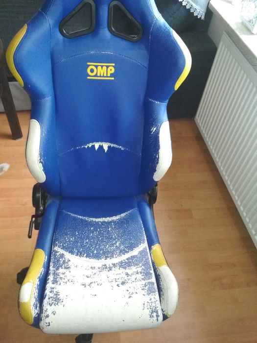 fotel biurowy firmy omp racing