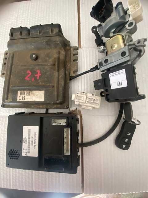 Suzuki Grand Vitara II 2,7V6 Komputer 66J 11