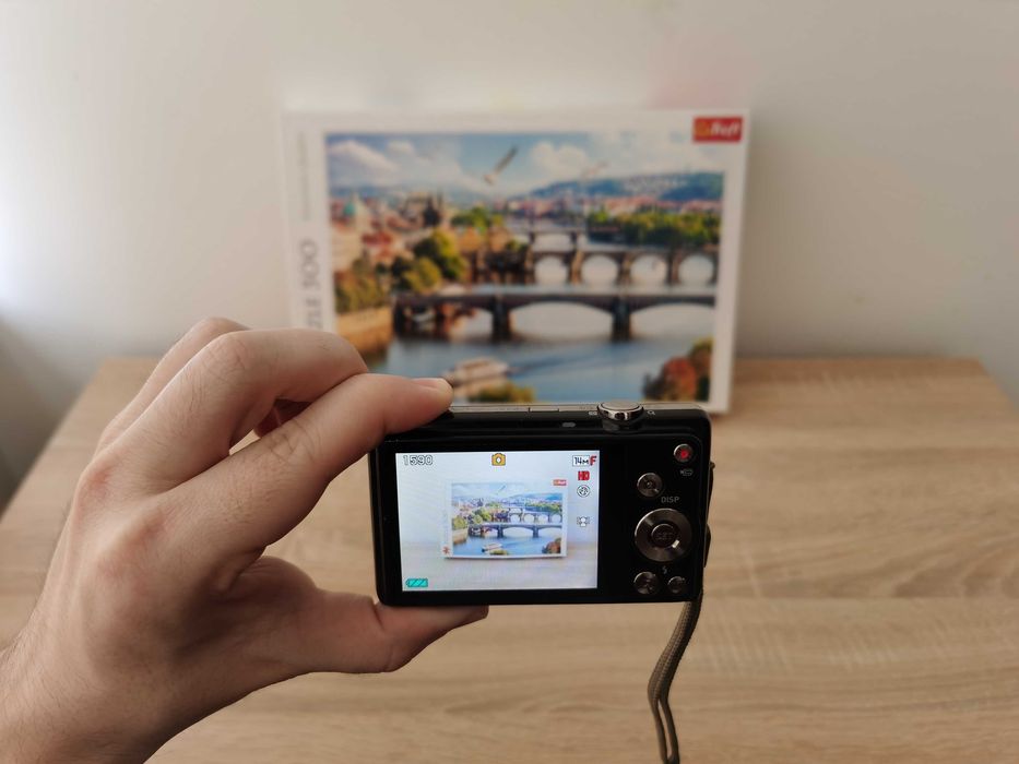 Casio Exilim EX-ZS10