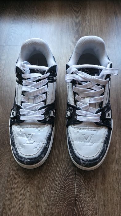 Louis Vuitton LV Trainer Sneakers – r. 43