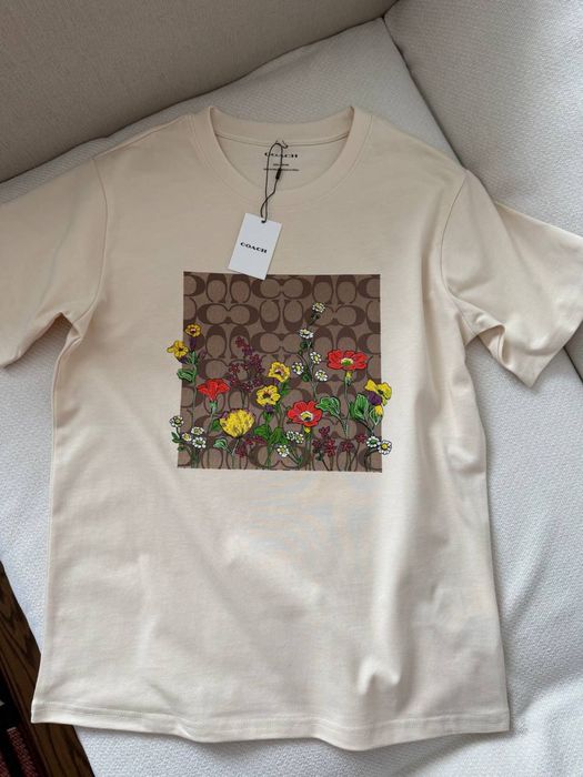 Футболка Coach з вишитими квітами
