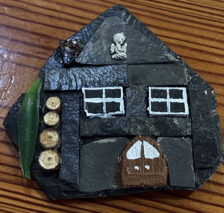 Iman de frigorífico em xisto