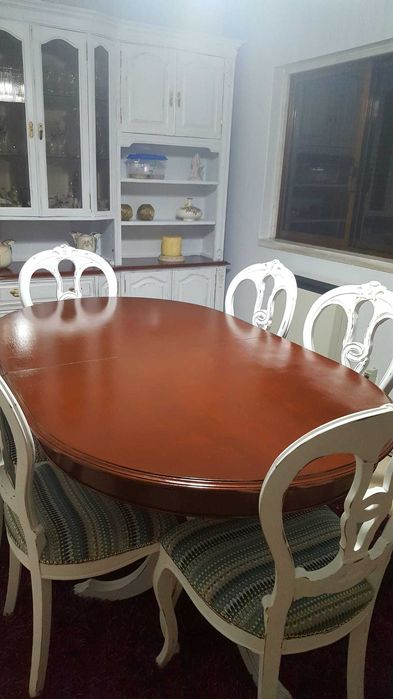 Mobilia casa de jantar