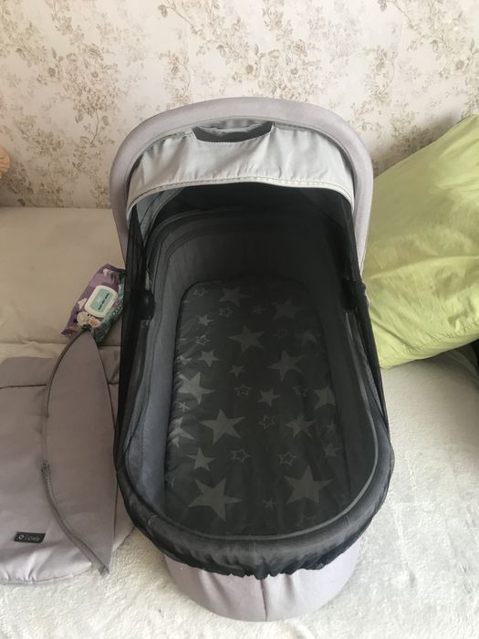 Продам дитячу каляску
