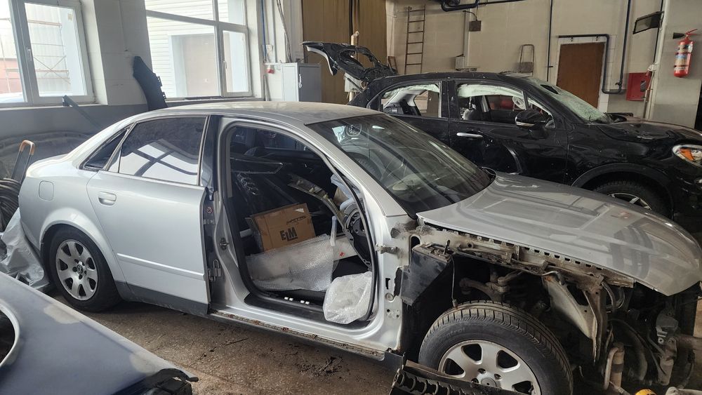 Разборка AUDI A4  Ауди а 4