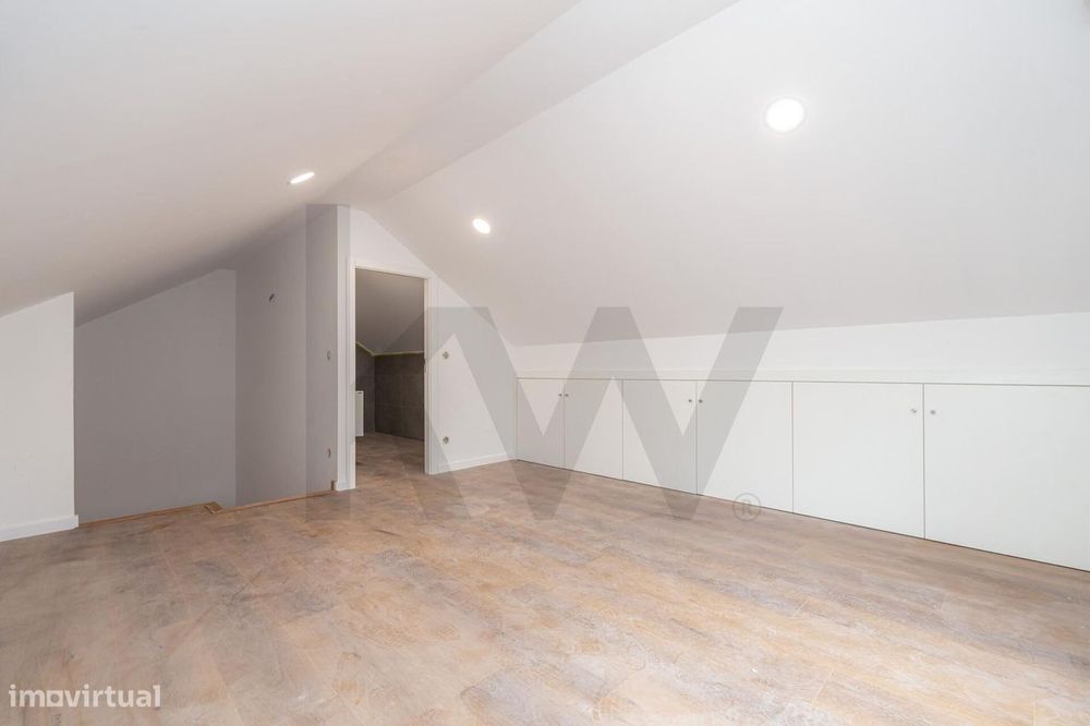 Apartamento T2 Duplex Novo no Tovim-Empreendimento Relvas