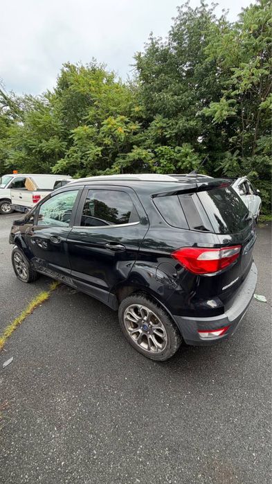 Стекло двери Ford EcoSport переднее левое заднее левое Форд ЭкоСпорт