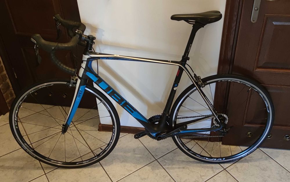 szosa kolarzówka CUBE GTC rama 58 L shimano 105 lekki 7,98kg carbon